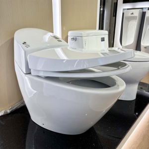 Bồn cầu INAX AC-2700VN 1 khối Aqua Ceramic nắp êm (AC2700VN) - ảnh 4